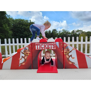 Softplay Speelpark Circus met ballenbak en glijbaan (Groot)